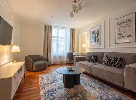 Old Town - Best Location Apartment
