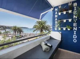 Apartamento frente al mar con jacuzzi interior