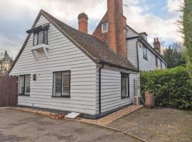 Charming 1 Bedroom Period Cottage in Sevenoaks, hotel in Chevening