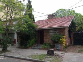 Chalet San Bernardo 6 personas a 4 del Mar 3 del centro, ξενοδοχείο σε San Bernardo