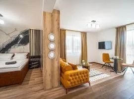 Best Central Lux Studio