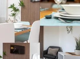 Briants, Spacious Home-from-Home, Free Parking & Secure Garden