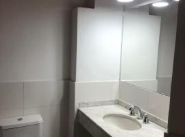 La Dorada Inn, hotel em Luján