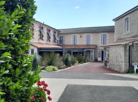 CIT'HOTEL Le Commerce, hôtel à Saujon