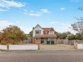 4 Bed in Freshwater oc-s33684