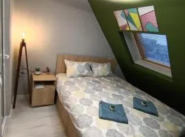 Comfy&Chick Central Apartment, Free Street Parking