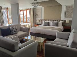 Hotel Fundador by Robles, hotel i Arequipa