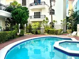 Luxury modern retreat- next to the beach