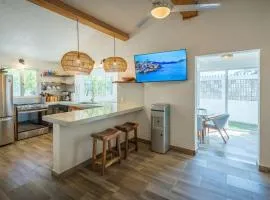 Casita Walk to Surf and Town