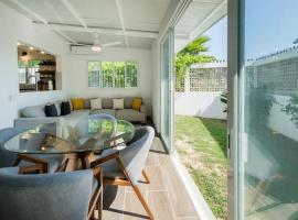 Casita Walk to Surf and Town, hotel sa Punta Mita