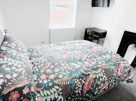 The Burford Hideaway