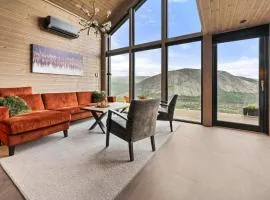 Authentic Cabin Life With Løefjell View
