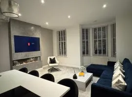 Vikings Duplex Apartment Next To York Minster With Parking