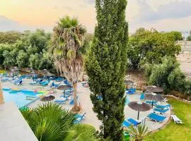 Harbour Haven 2 BR Gem steps fm sand and shops