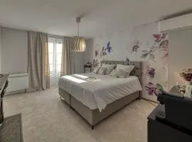 La Nuit au Quai Chambre de Luxe CHARDONNAY