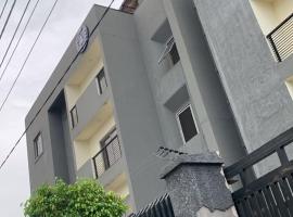 1313 Luxury Apartment, ξενοδοχείο σε Lagos