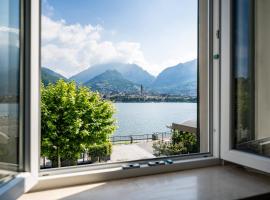 Viesnīca Renzo & Lucia Lakefront Suites with Stunning Views of Lake Como pilsētā Malgrate