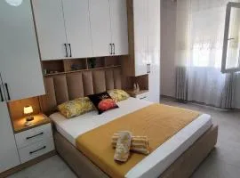 PERLA 9- Golem Best apartment