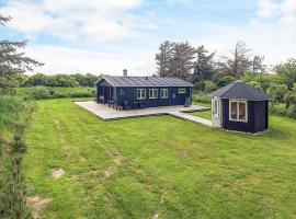 4 person holiday home in Hjørring-By Traum โรงแรมในโลนสตรัป