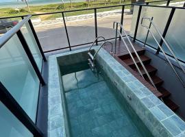 Melhores Flats - Piscina privativa, frente ao mar, hotel em Cabedelo