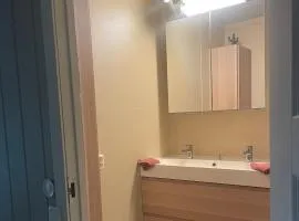 Koselig leilighet med 2 etasjer, ingen innsyn