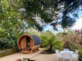 Tulip Gardens Estate - Spa, Sauna & Pet Friendly, hotell i Springbrook