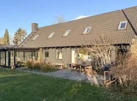 5 Bedroom Beautiful Home In Gilleleje