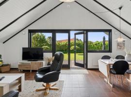 3 Bedroom Stunning Home In Vordingborg, hotel en Vordingborg