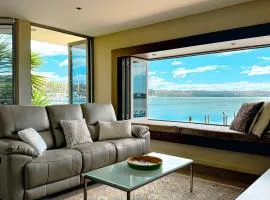A Window on the Bay - Scenic Metung Retreat