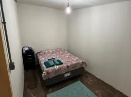 Casa próximo a UFR - QUARTO SALA E COZINHA EQUIPADA
