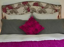 Chestnut Bay Country Retreat, hotel in Whakamarama