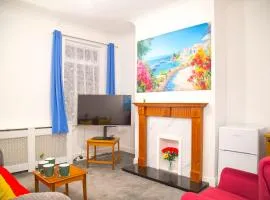 Lucky Home 7 - Ideal for Trade & Family - 2 Bedrooms - 2 Beds - Max 4 Guests - Close to BAE, Docks, Lake District, Beaches