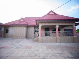 American House, hotel Ochirikrom városában