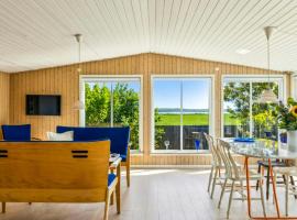 Summer House With Fjord View Near Karrebæksminde, hotel in Enø By