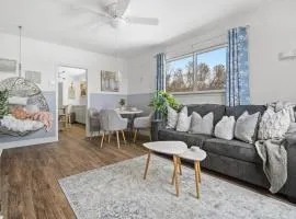 Blue Raptor Family-Friendly 3BR Private Yard