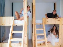 Elements Hostel And Coworking