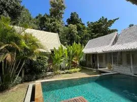 Villa Kiran - Cozy 3BR Private Villa in Kerobokan