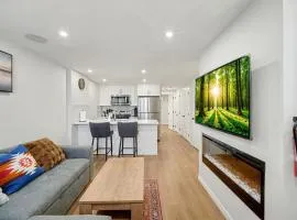 Cozy Place to Stay in Mahogany SE Calgary