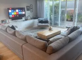 Inner city quiet cottage