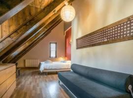 Hotel Nau Iori, hotel in Vielha