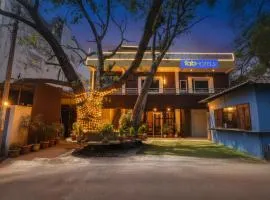 Via Under Bridge - Near Nizamuddin Railway Station