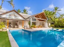 Las Marinas Los Nmada, 80 meters from Coson beach