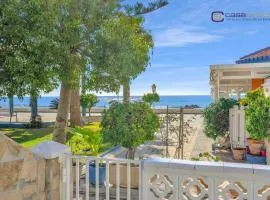 Beautiful bungalow on the Torrox-Costa boulevard!