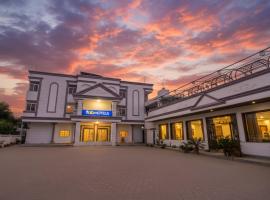 FabHotel Prime SM Resort, hotel in Bhopal