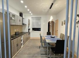 Jasmin's House, 3-bedroom entire house, hotel in Northampton