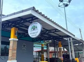 Kohlibong forest house