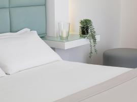 Hotiday Pozzuoli, hotel i Pozzuoli