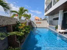 EasyLife Beach Villa Hội An