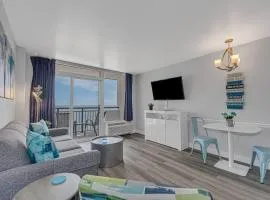 Redesigned Oceanfront Penthouse! B1432