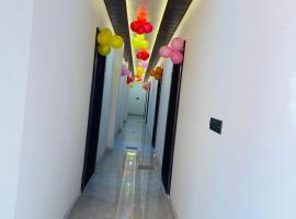 Delight stay rooms, ξενοδοχείο σε Palwal